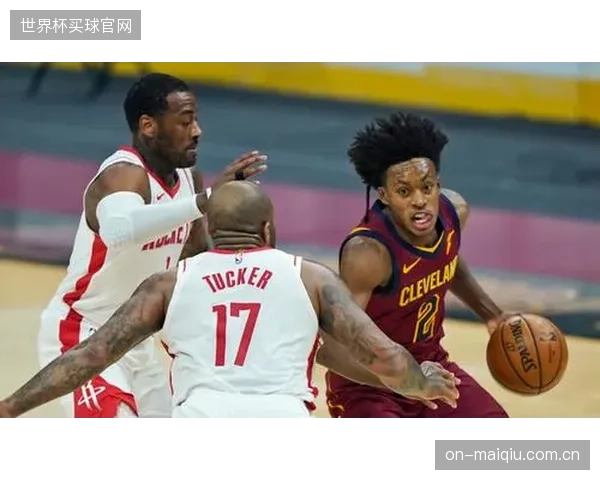 公牛交易多森姆后进入深度重建,迪林厄姆的成长决定球队未来。 公牛交易多森姆后进入深度重建,迪林厄姆的成长决定球队未来。